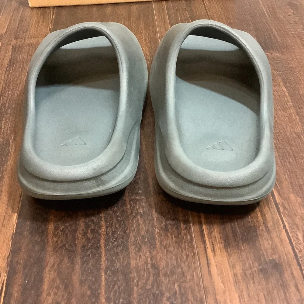 Adidas Yeezy Slide Salt ID2349 Grey Blue EVA Foam Sandals Mens 5 Womens 6
